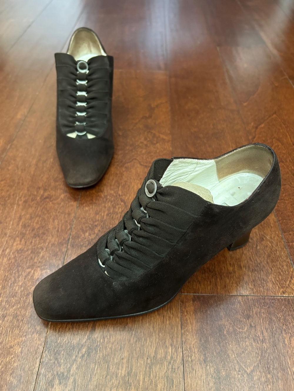 Vintage Giorgio Moretto Witchy Whimsigoth Unique Brown Suede Heels, Size 8/37.5